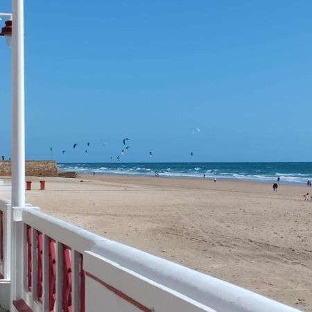 Apartamento Candari Playa En Cádiz Exteriör bild