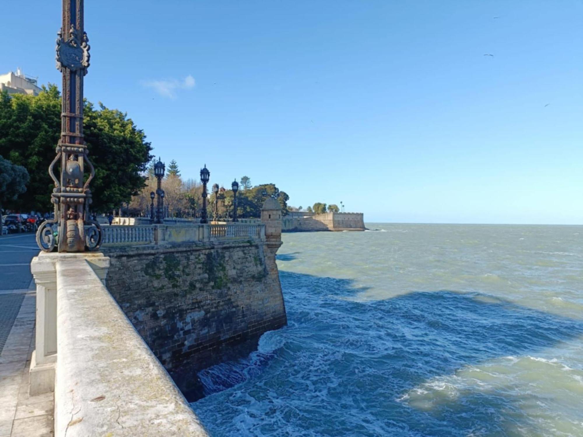 Apartamento Candari Playa En Cádiz Exteriör bild